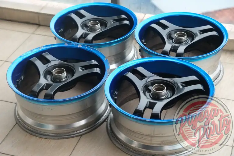 Yokohama Advan SA3R 16x7 +35 4x100