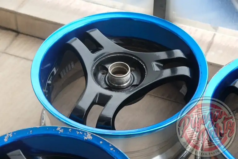 Yokohama Advan SA3R 16x7 +35 4x100