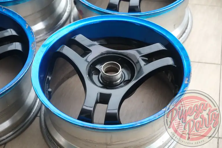 Yokohama Advan SA3R 16x7 +35 4x100