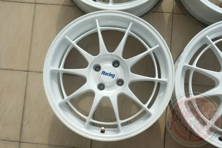 Enkei NT03 17x7 +45 4x100