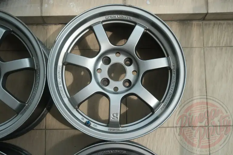 Rays Gram Lights 57s 16x7 +42 4x100
