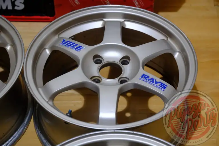 Rays TE37 16x7 +42 4x100