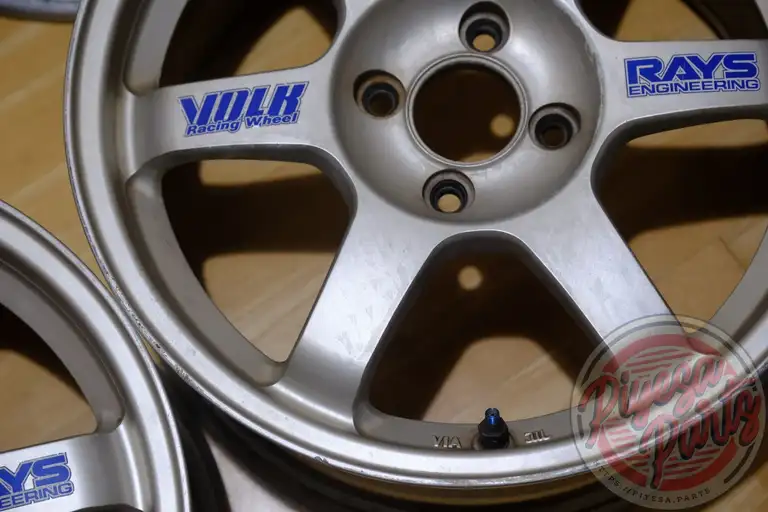 Rays TE37 16x7 +42 4x100