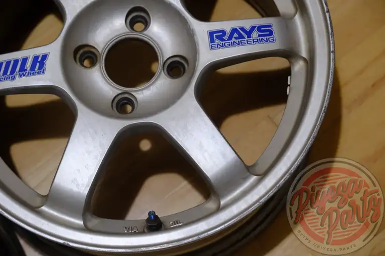 Rays TE37 16x7 +42 4x100