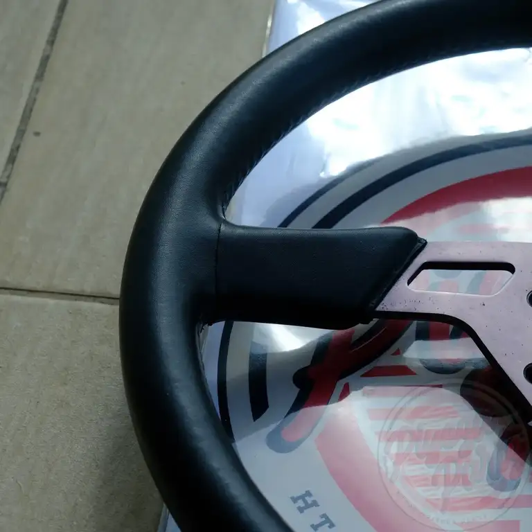 Tom's Competition Steering Wheel with Horn Button