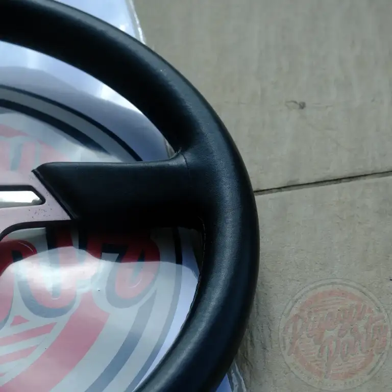 Tom's Competition Steering Wheel with Horn Button