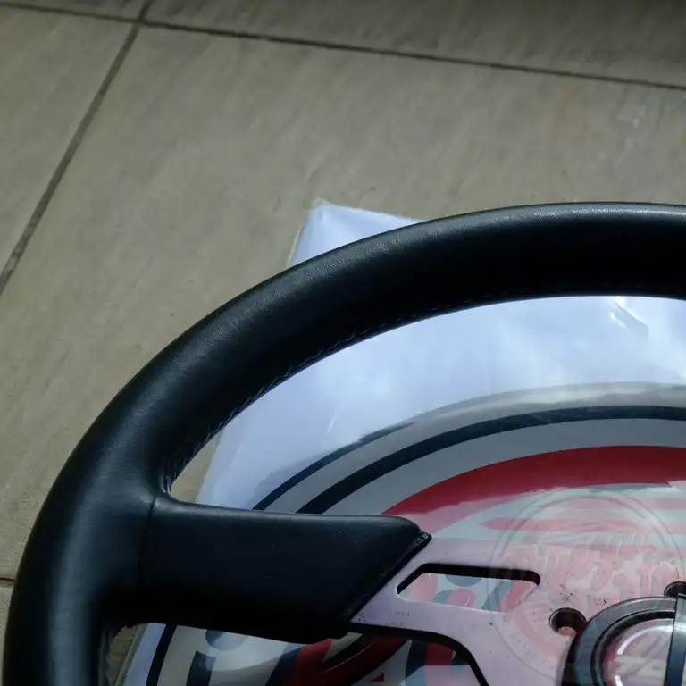 Tom's Competition Steering Wheel with Horn Button