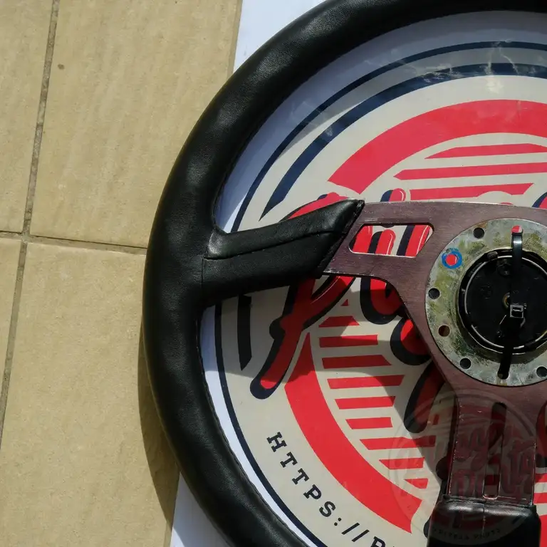 Tom's Competition Steering Wheel with Horn Button