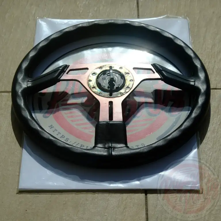 Tom's Competition Steering Wheel with Horn Button