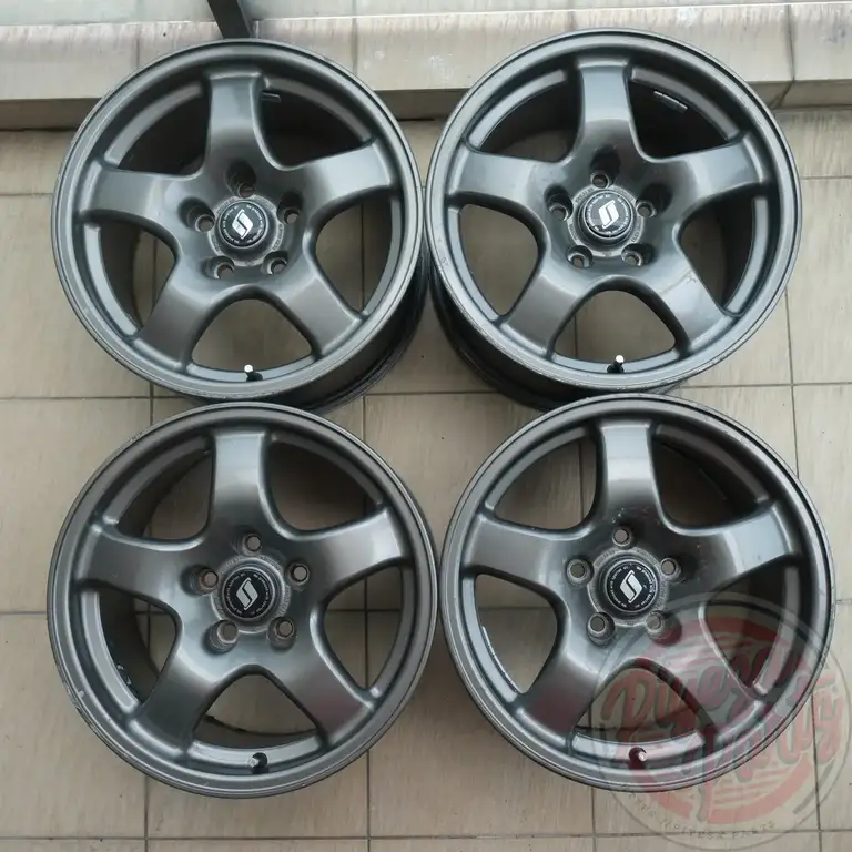 BNR32 GTR Stock Wheels 16x7 +30 5x114.3