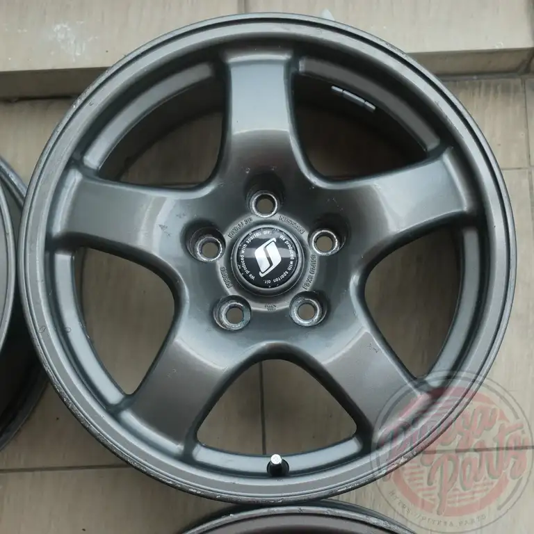 BNR32 GTR Stock Wheels 16x7 +30 5x114.3