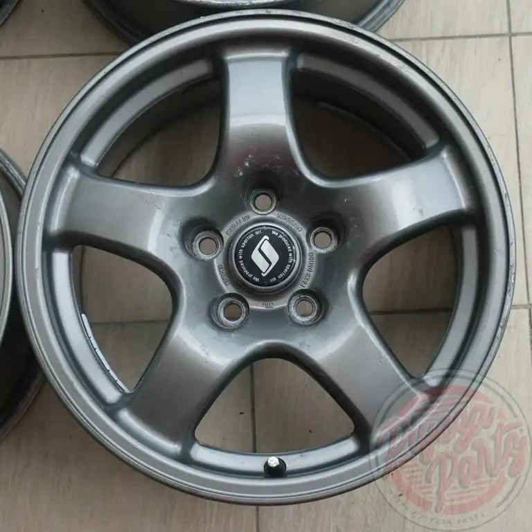 BNR32 GTR Stock Wheels 16x7 +30 5x114.3