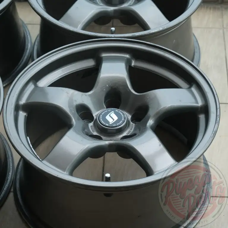 BNR32 GTR Stock Wheels 16x7 +30 5x114.3