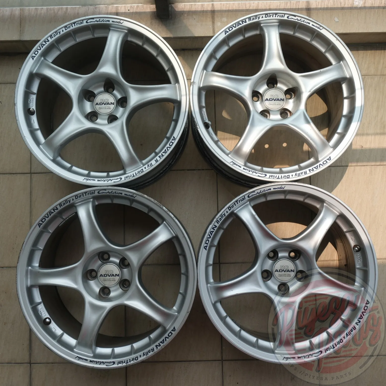 Yokohama Advan RC 17x8 +36 5x100