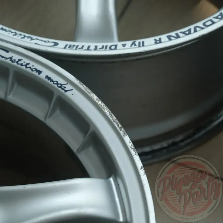 Yokohama Advan RC 17x8 +36 5x100