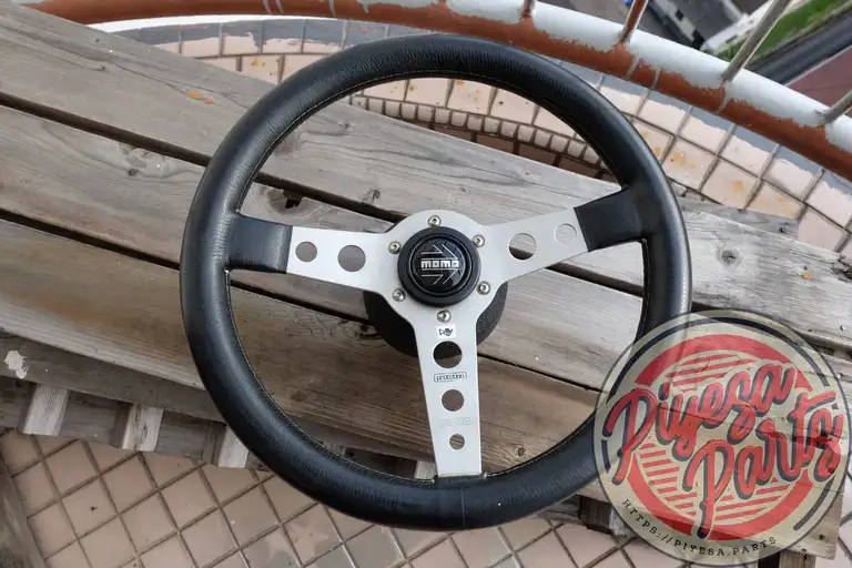 Momo Prototipo Steering Wheel