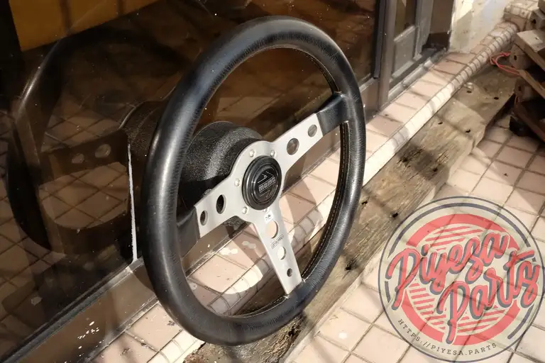 Momo Prototipo Steering Wheel